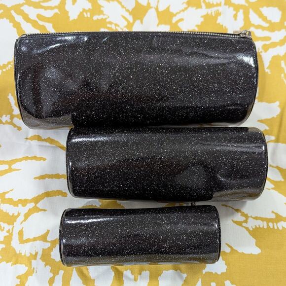 Sassy Jones 3 Piece Printed Nesting Cosmetic Bag Set Black NWT - Picture 2 of 6